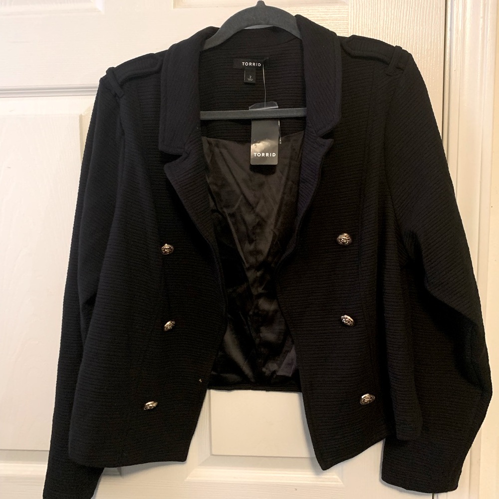 Black 2x Cropped Military jacket